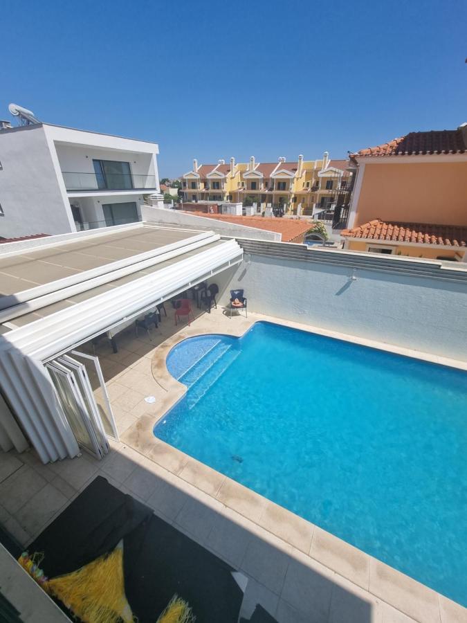 Quarto em Acomodações Particulares With Pool